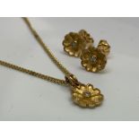 9ct gold diamond pendant