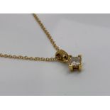 18ct gold diamond pendant