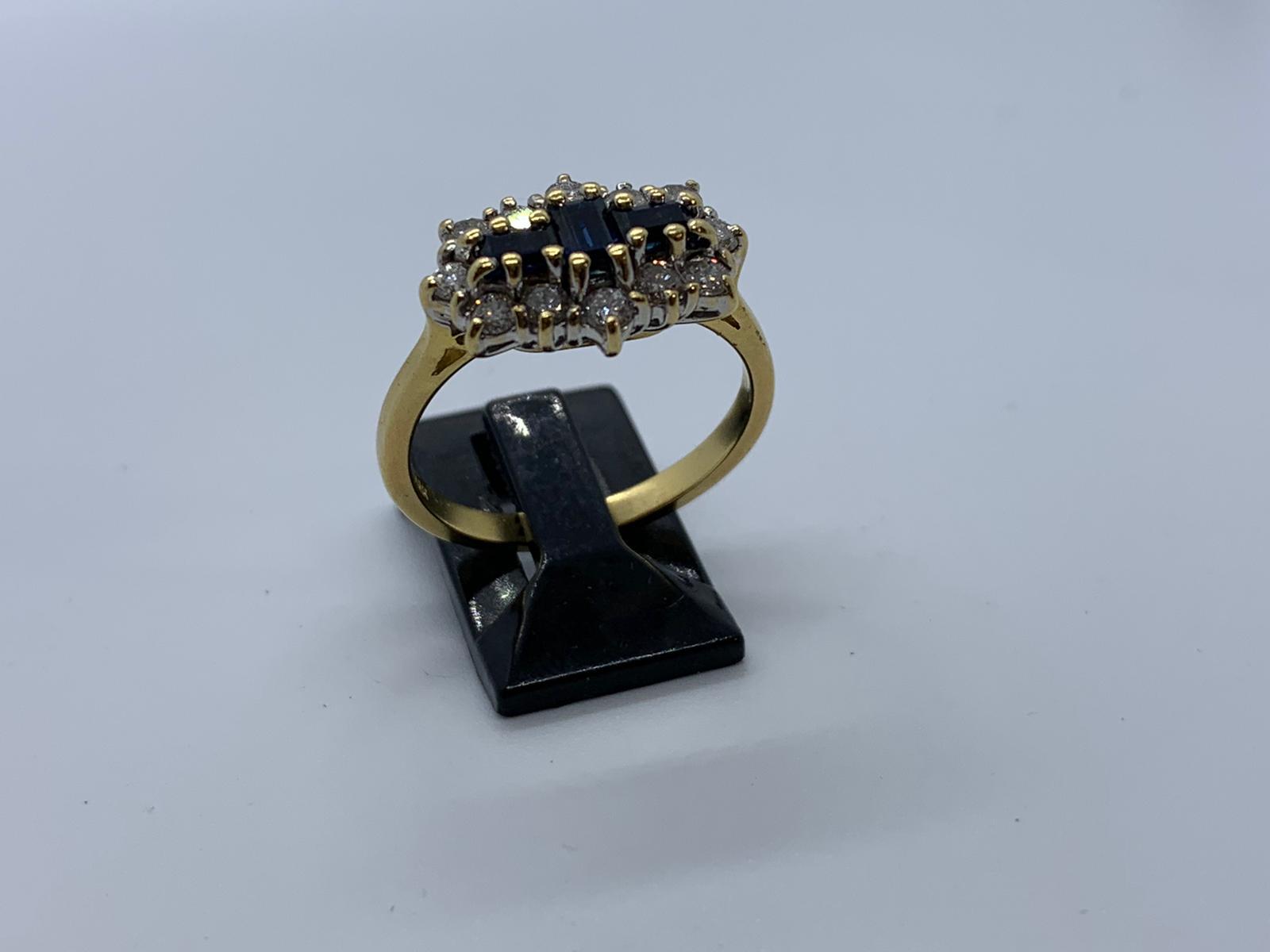 18ct gold sapphire & diamond ring - Image 4 of 6