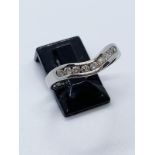 18ct white gold diamond ring