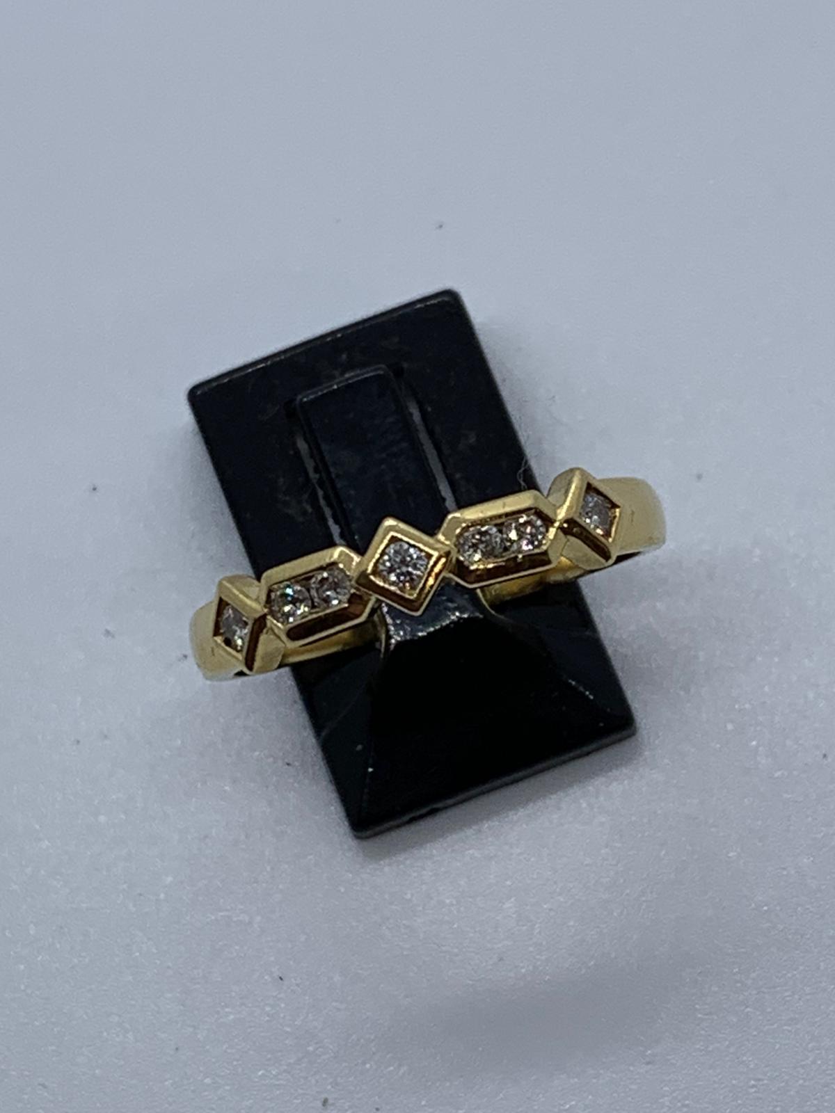 18ct gold diamond ring - Image 2 of 2