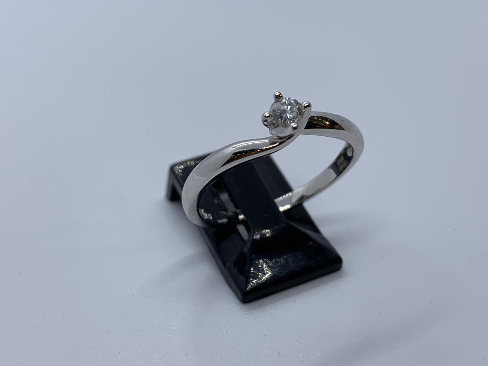 18ct white gold diamond ring - Image 3 of 6