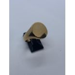 9ct gold signet ring