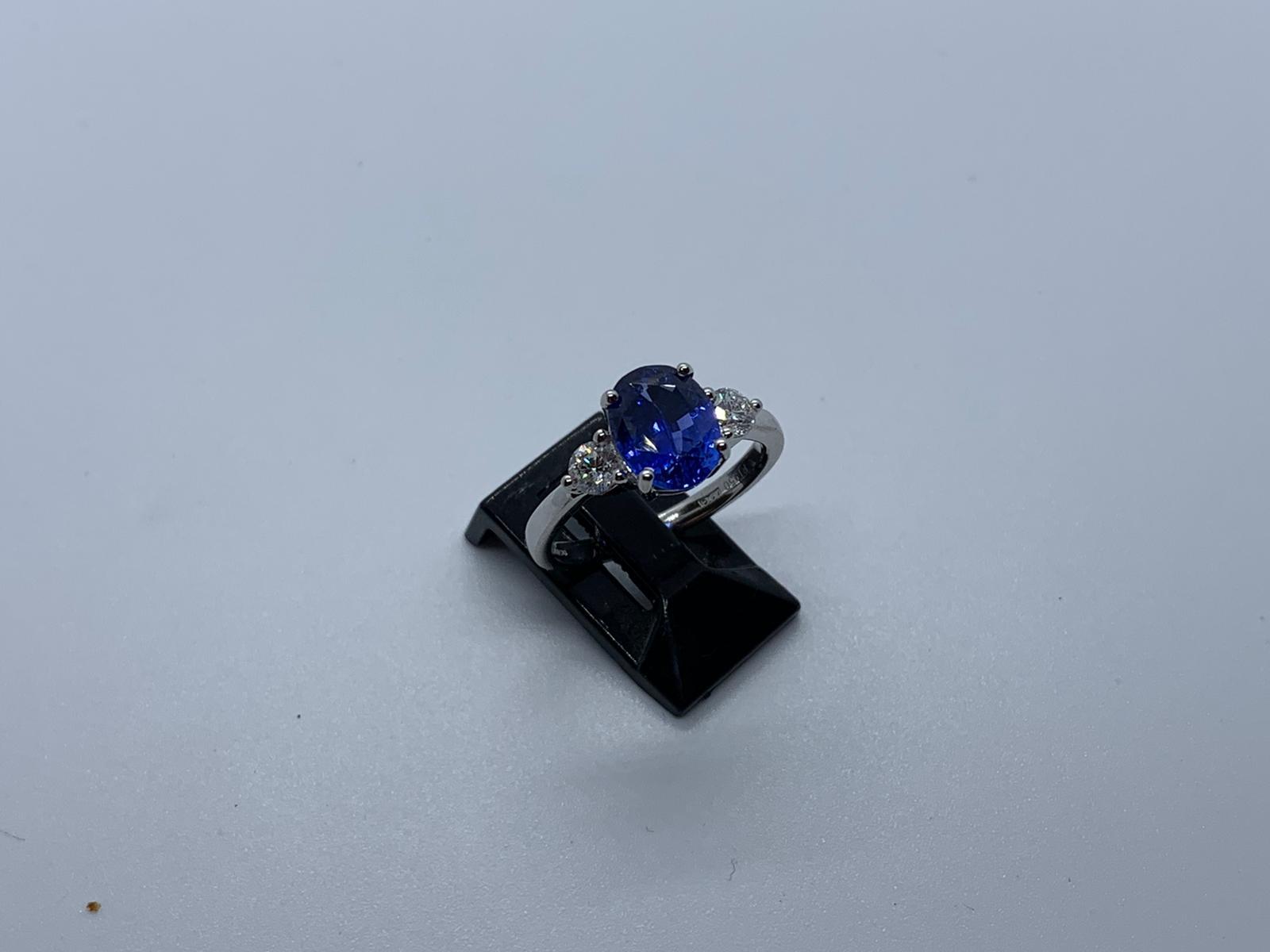 Platinum sapphire & diamond ring - Image 5 of 5