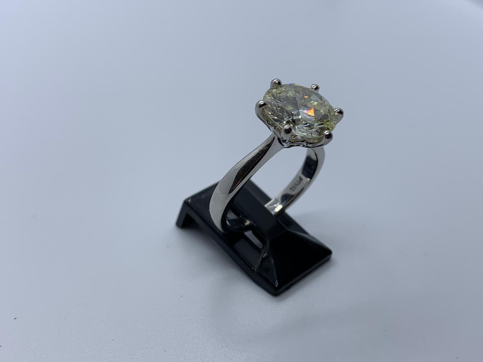 Platinum single stone diamond ring - Image 3 of 8