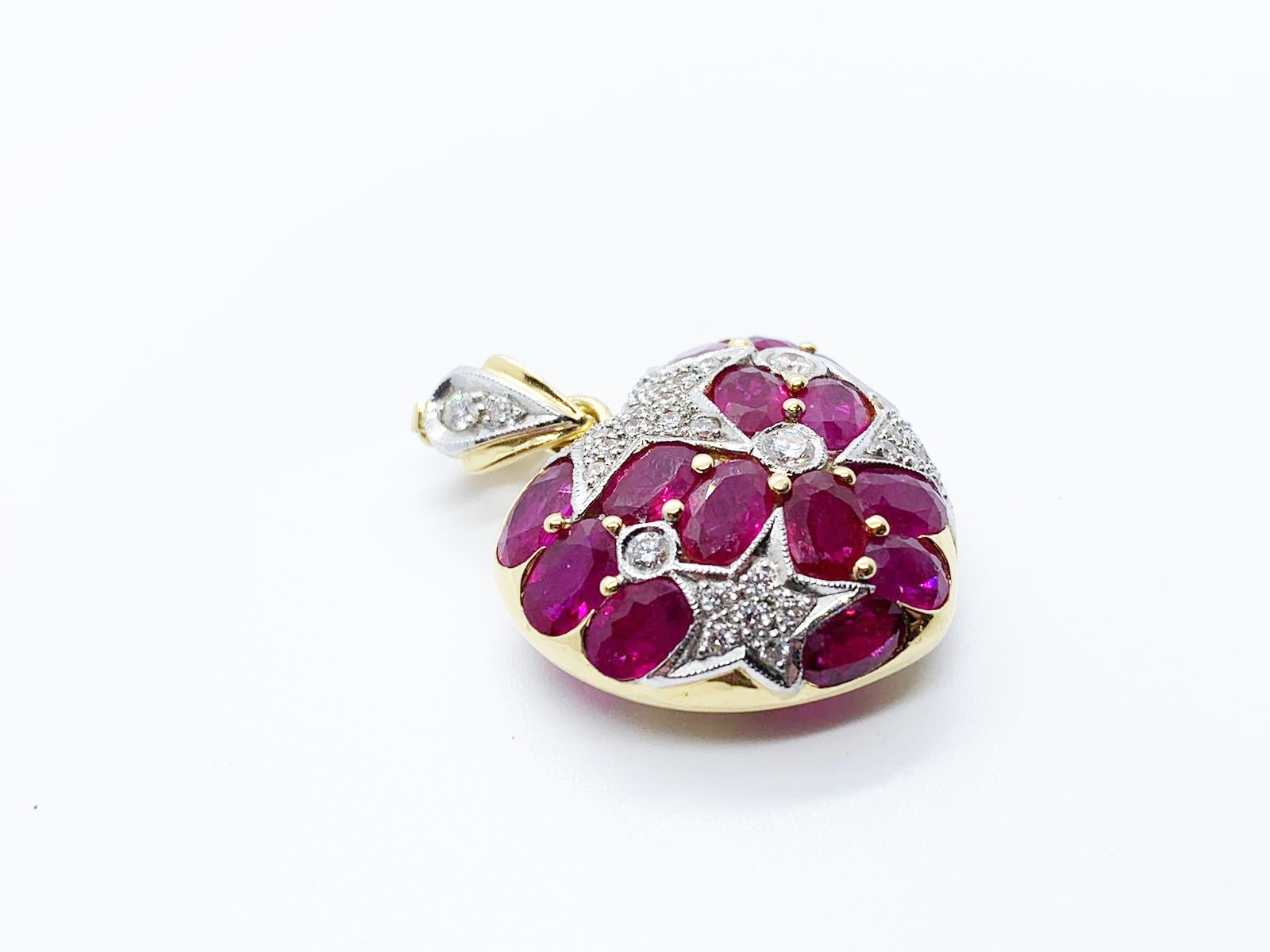 18ct gold ruby & diamond heart pendant