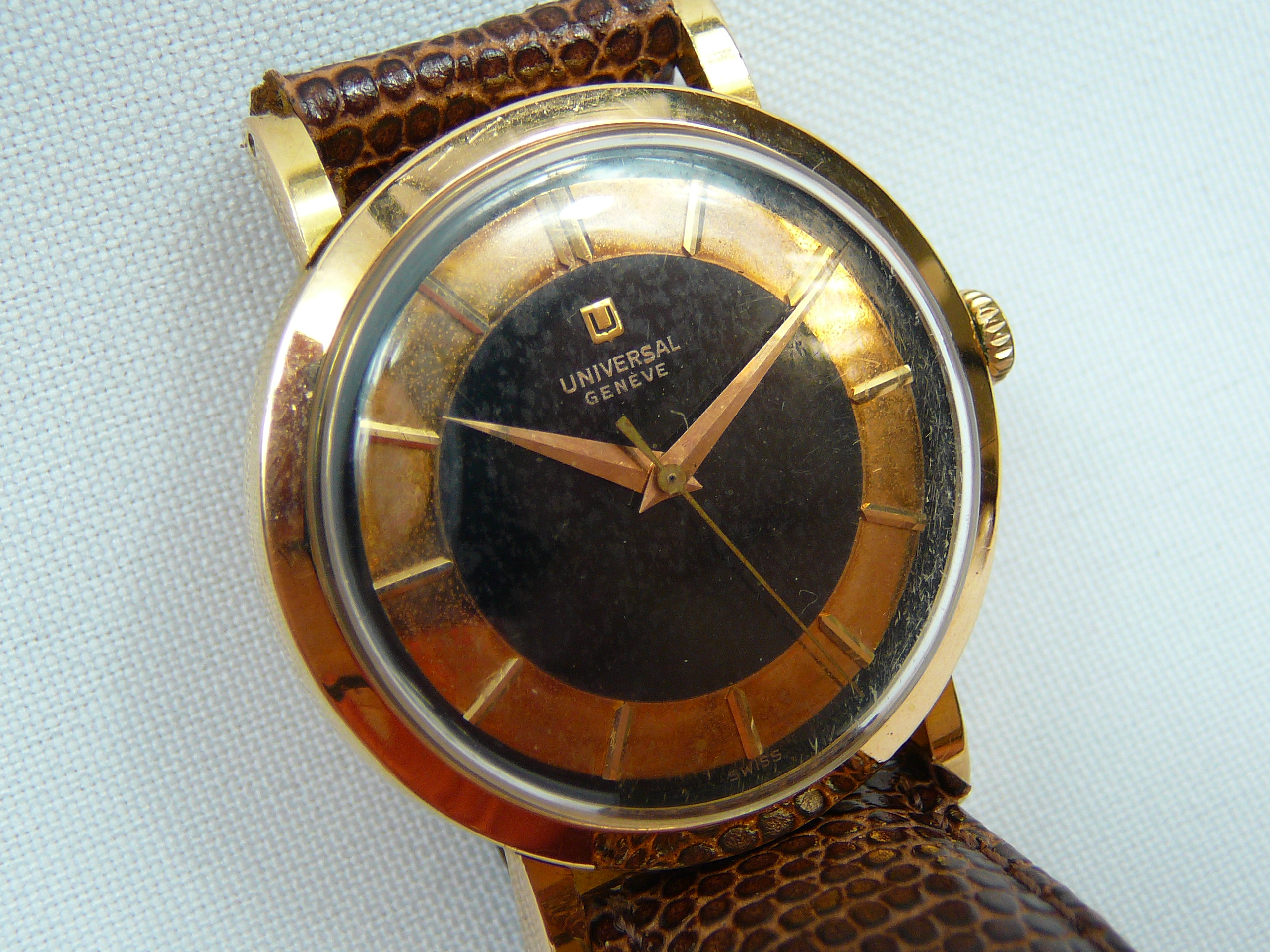 Gents Vintage Gold Universal Wrist Watch - Image 4 of 9