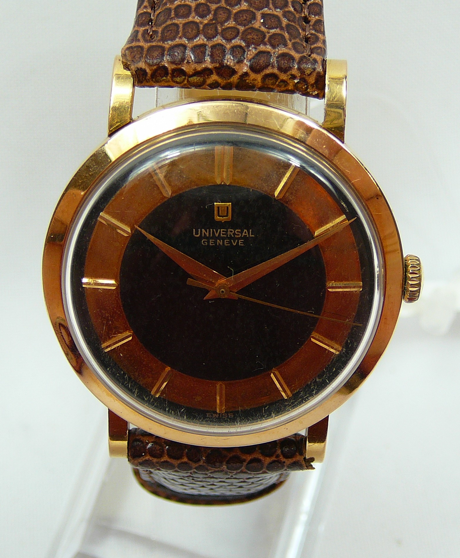 Gents Vintage Gold Universal Wrist Watch - Image 2 of 9
