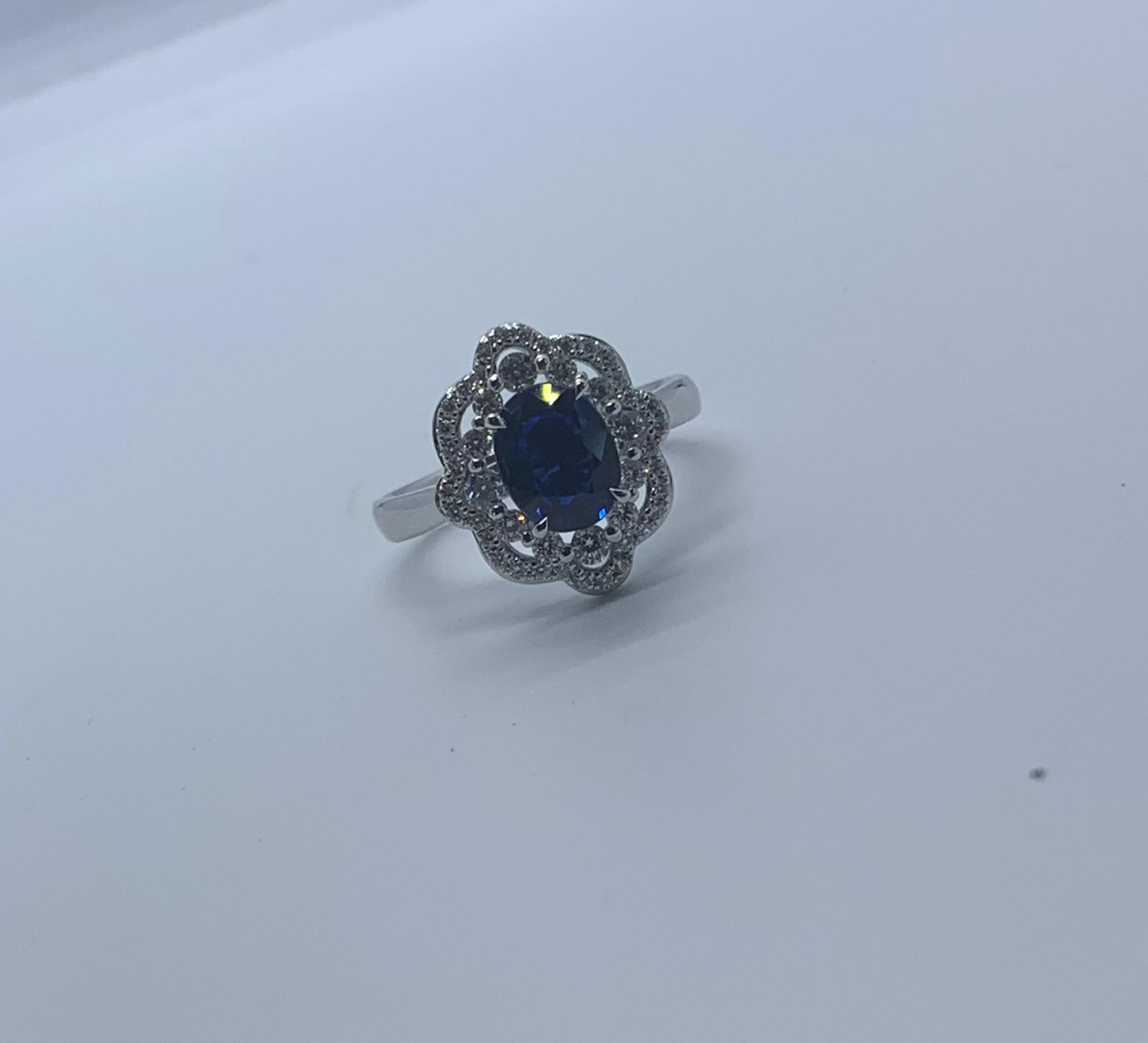 18ct white gold sapphire and diamond ring - Image 3 of 4