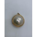 9ct pearl pendant