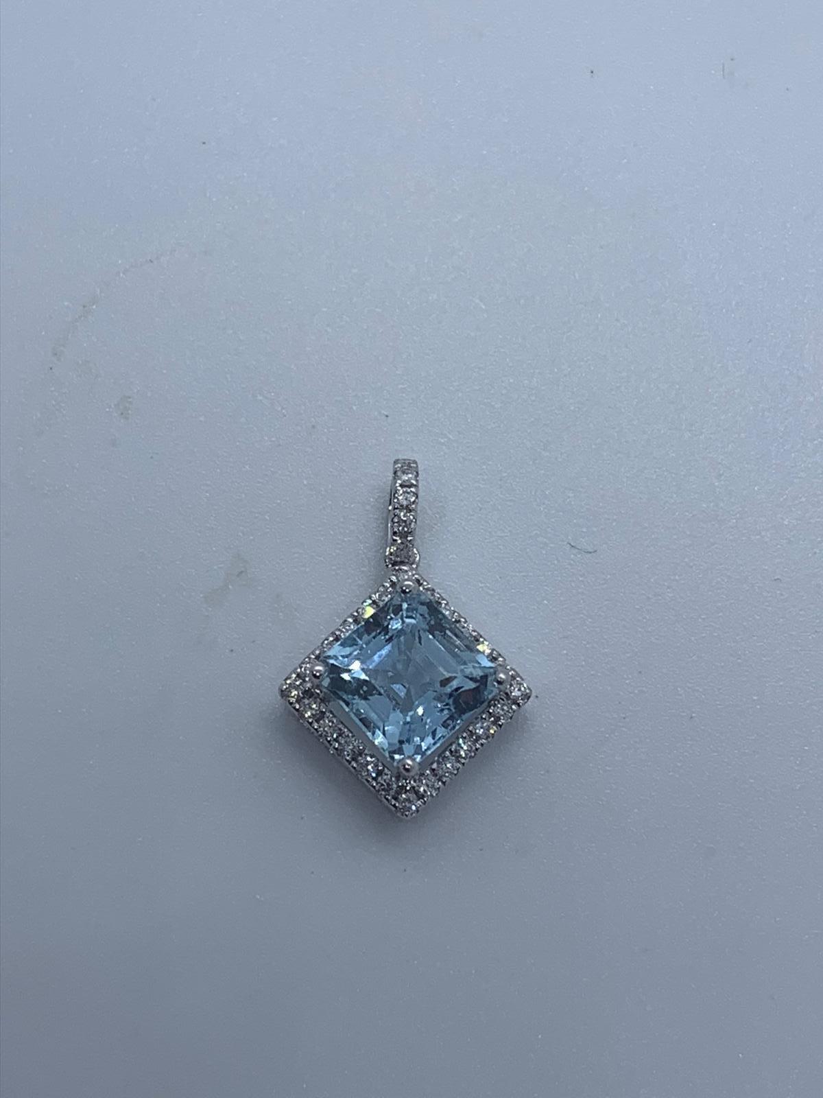 18ct white gold aquamarine and diamond pendant - Image 2 of 5