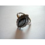 Vintage ladies AVON fashion ring