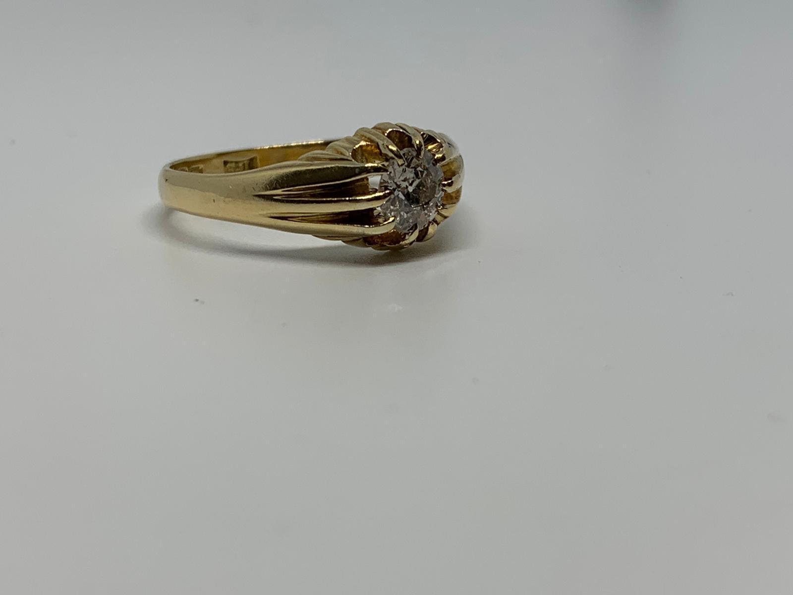 18ct gold and diamond ring - Image 3 of 3