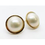 9ct pearl earrings