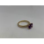 9ct gold amethyst ring