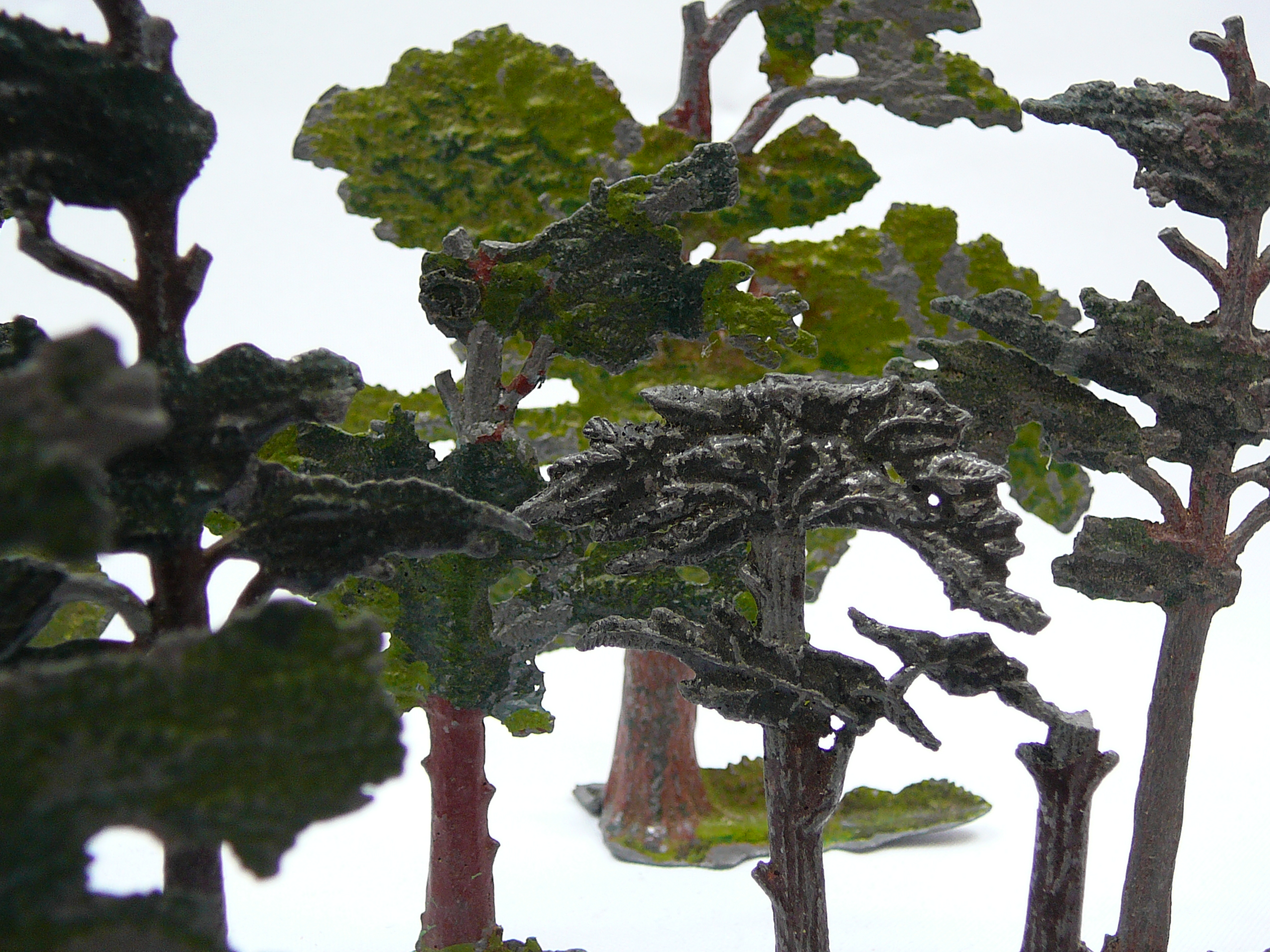 Vintage cast metal modellers trees - Image 2 of 3