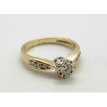 9ct yellow gold diamond ring