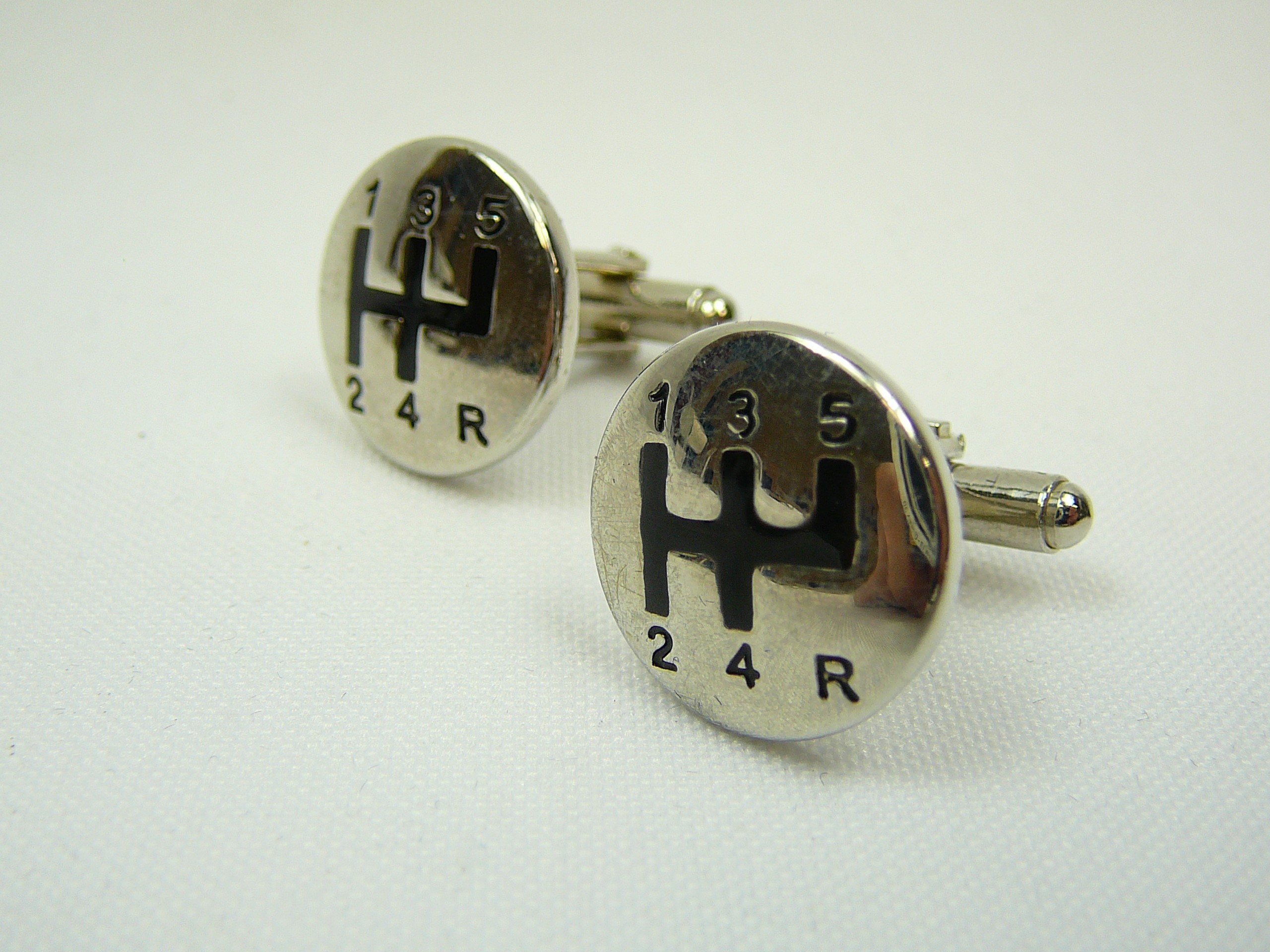 5 speed manual cufflinks! - Image 3 of 5