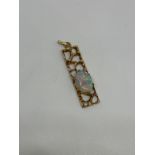 14ct gold opal pendant