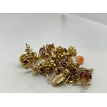 Dealers lot of assd gold earrings