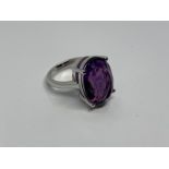 9ct white gold amethyst ring