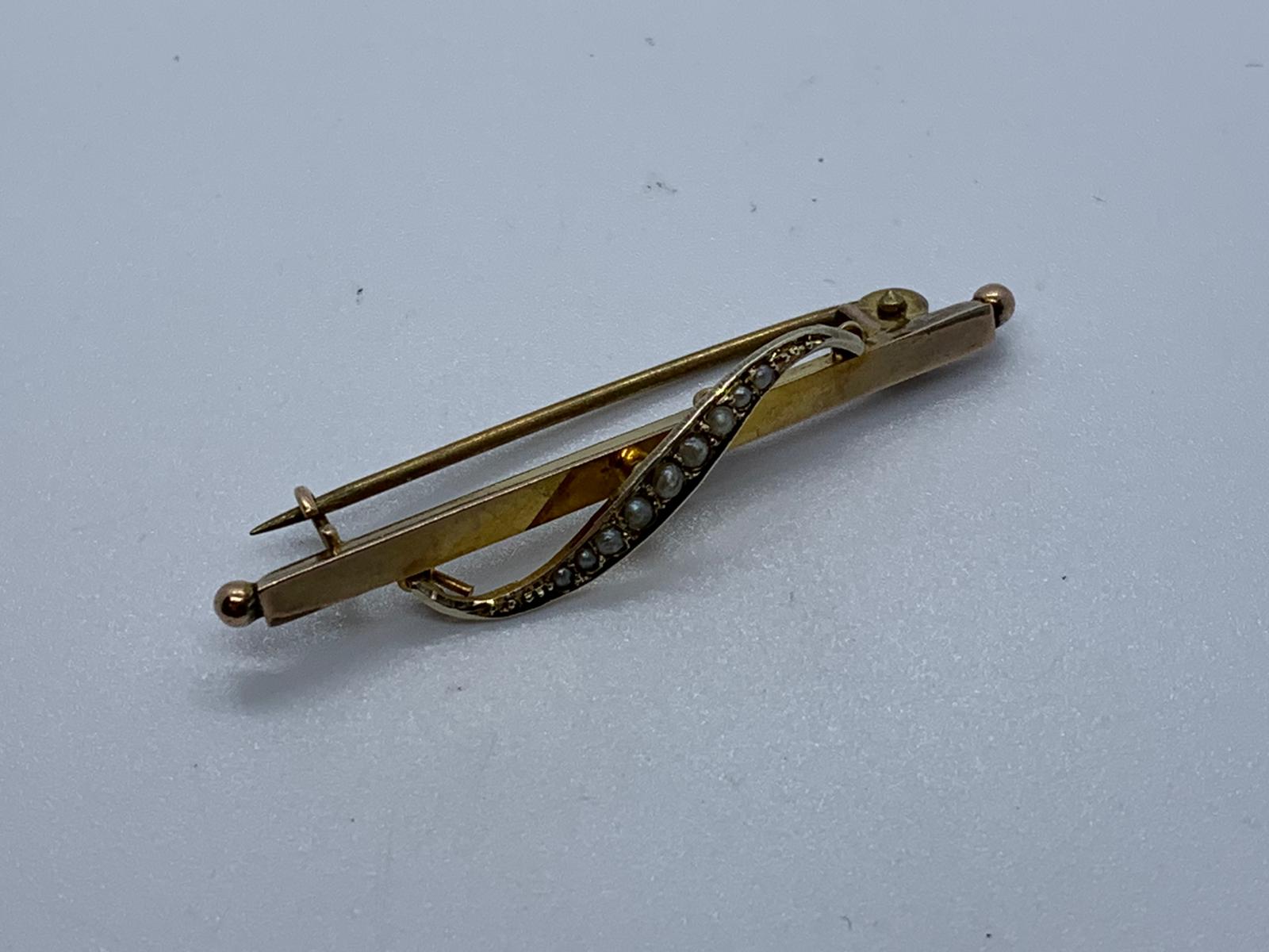 9ct gold pearl brooch - Image 2 of 2