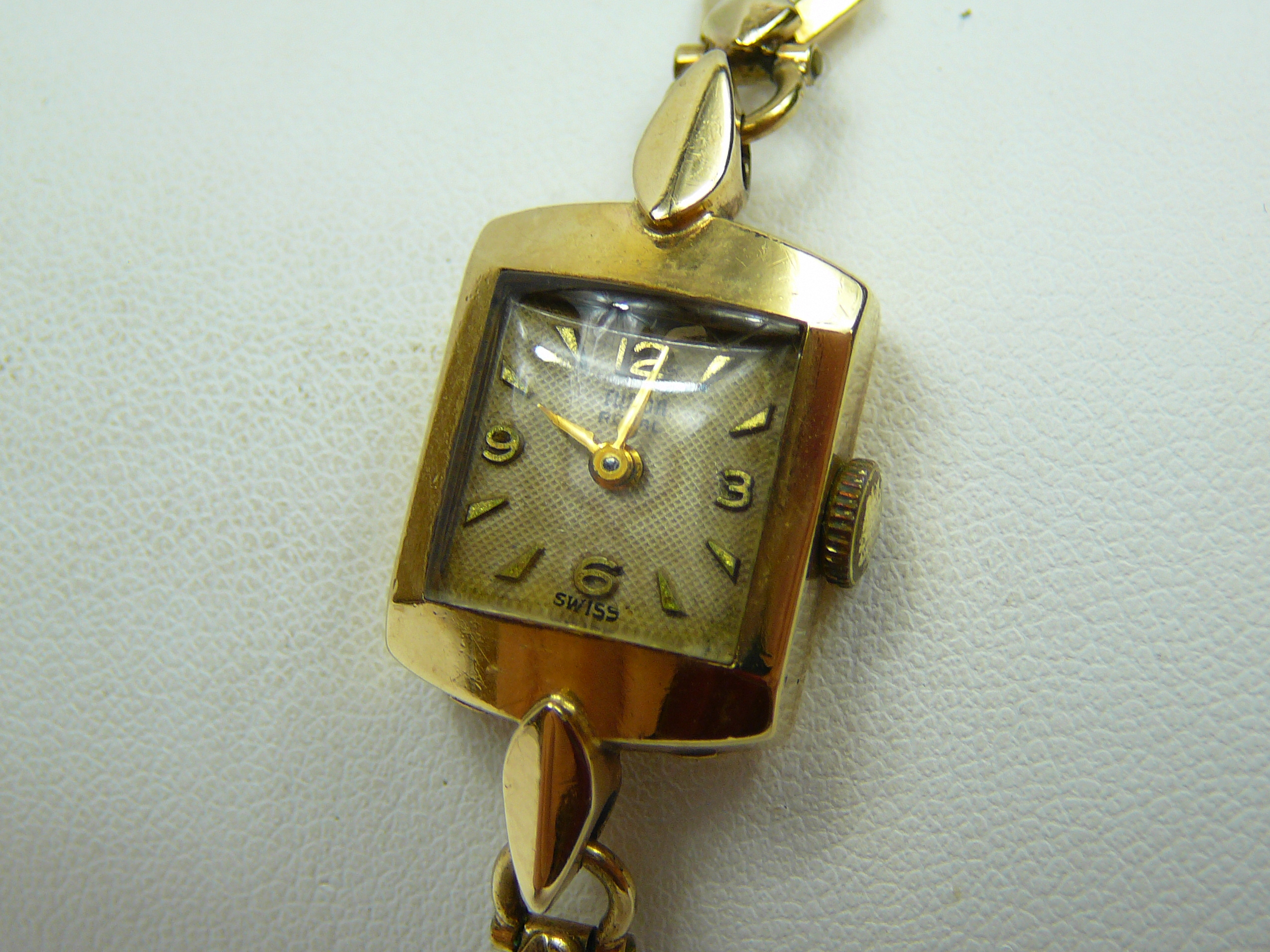 Ladies Vintage gold Tudor Wrist Watch - Image 2 of 3