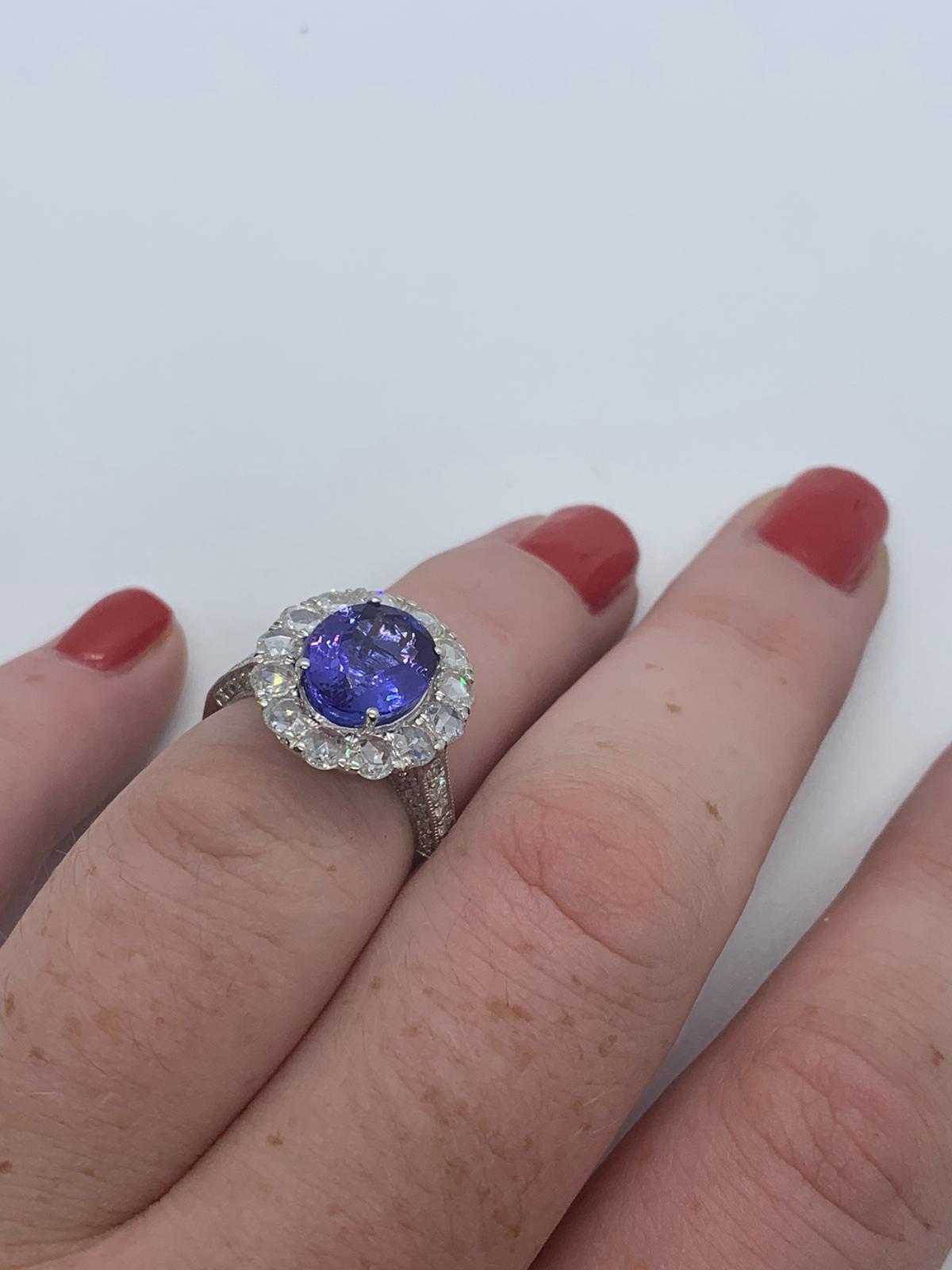 18ct white gold tanzanite and diamond ring - Image 4 of 4