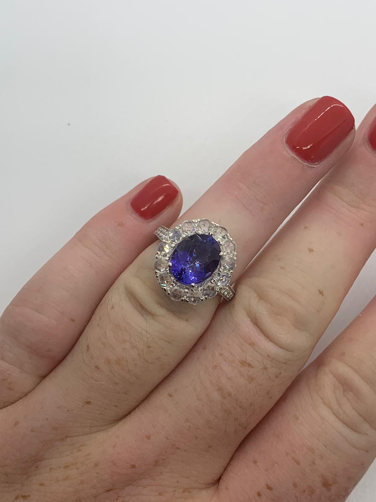 18ct white gold tanzanite and diamond ring - Image 3 of 4