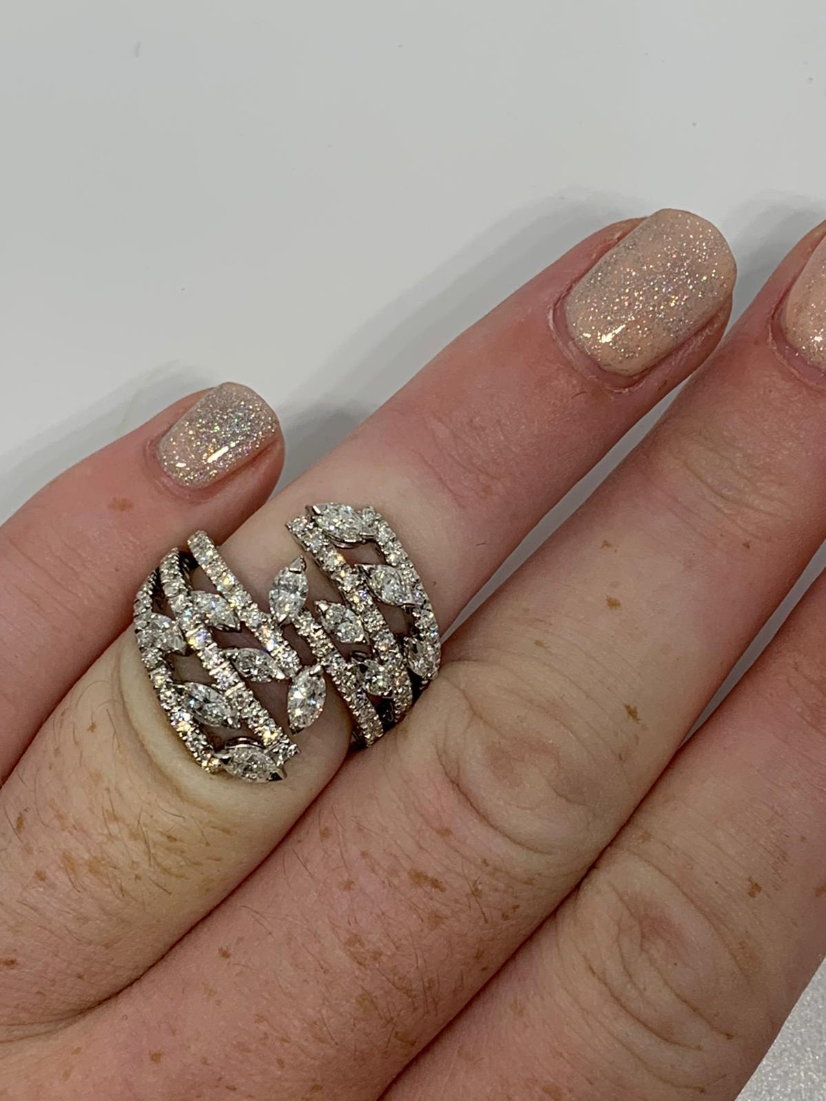 18ct white gold diamond ring - Image 2 of 3