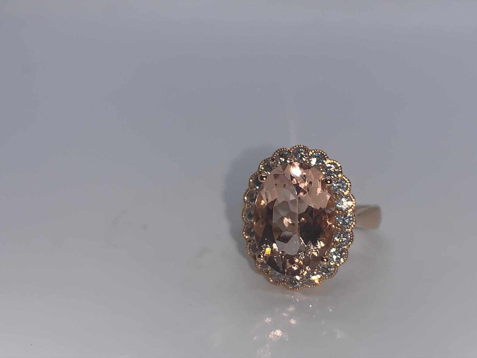 18ct rose gold morganite beryl and diamond ring - Image 2 of 3