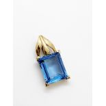 9ct gold blue topax pendant