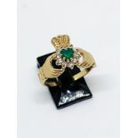 9ct gold green agate and CZ ring