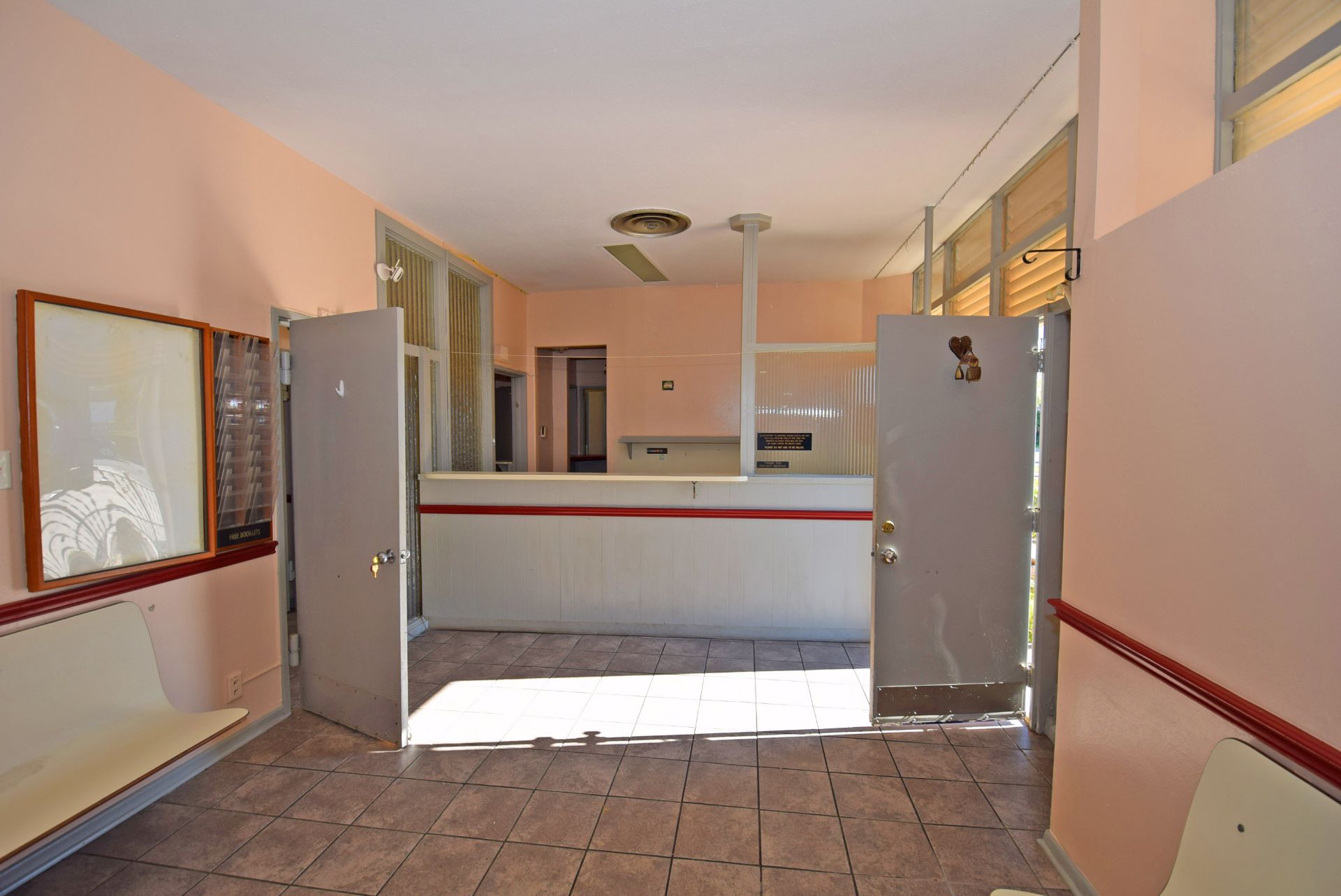 Corpus Christi Commercial Building - Image 33 of 49