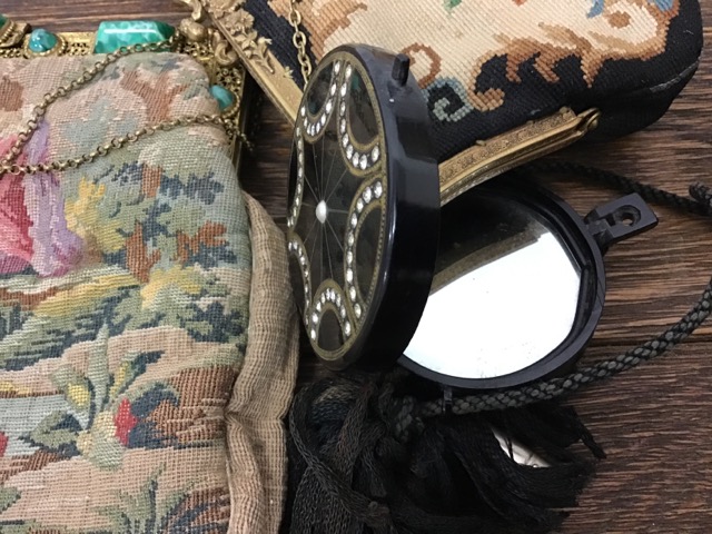 An Edwardian tapestry handbag with chain handle together with a Victorian tapestry bag with filigree - Image 4 of 4