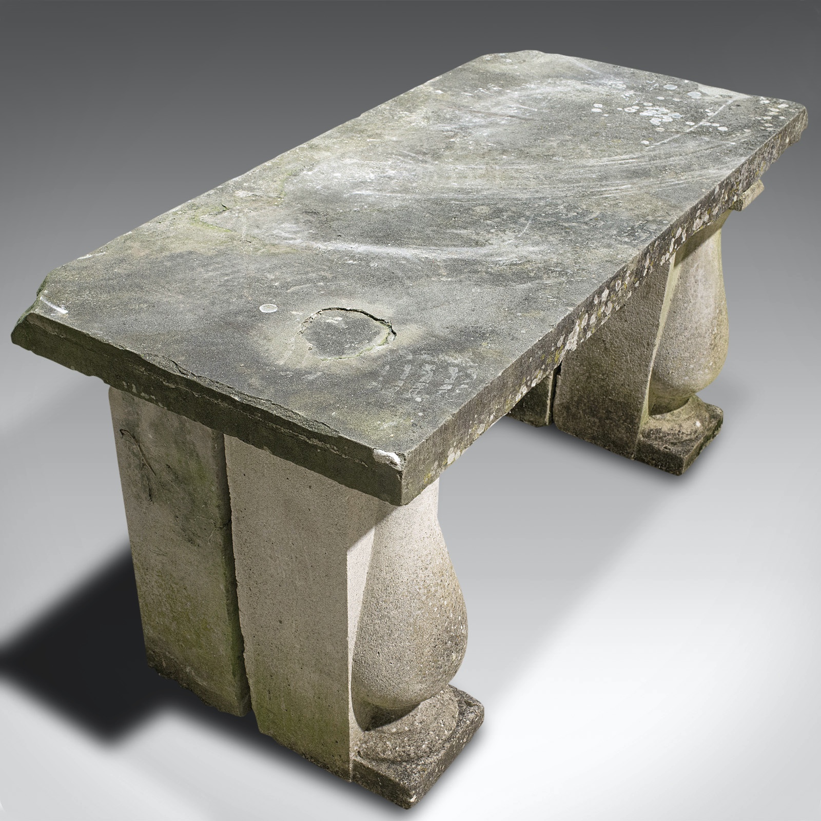 Bath stone garden bench. 135cm(w) x 64cm(d) x72cm(h) - Bild 4 aus 4