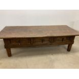 Large rustic oak coffee table W:189cm x D:76cm x H:53cm