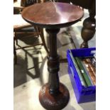 A mahogany jardiniere stand. 73cm(h)