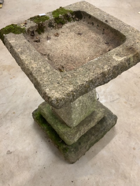 A four piece stone bird bath W:40cm x D:40cm x H:66cm