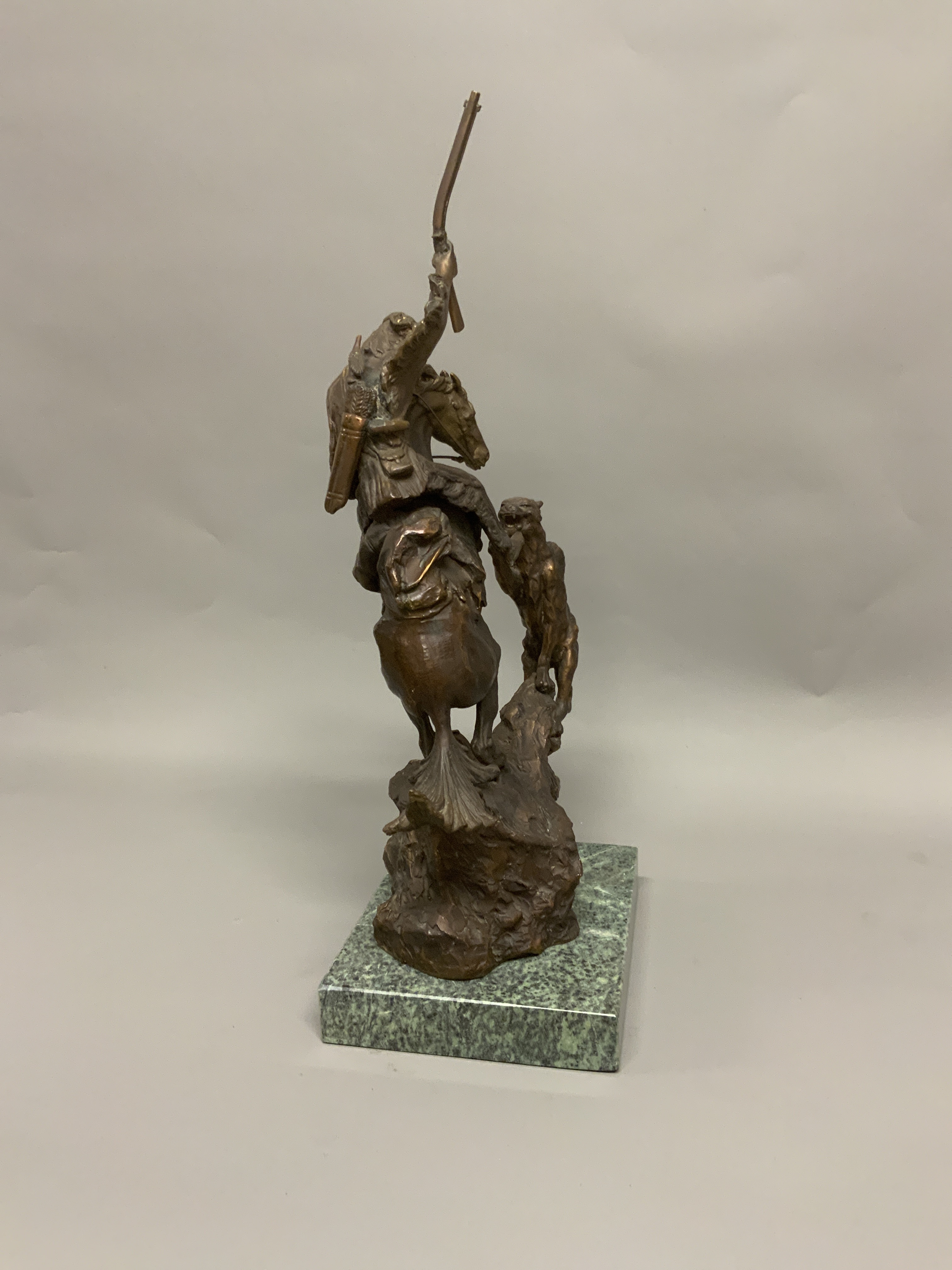 AFTER CHARLES MARION RUSSELL (1864-1926), a bronze model of a cowboy attacking a panther on - Image 4 of 4