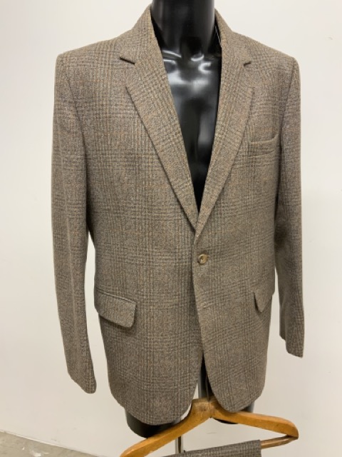 A gents 1950s wool two piece two button suit by Lynton. 44C 36-38W - Image 2 of 4