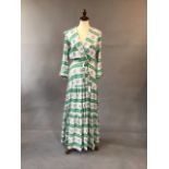 1940s cotton housecoat by Horrocks (label missing) Size 10/12