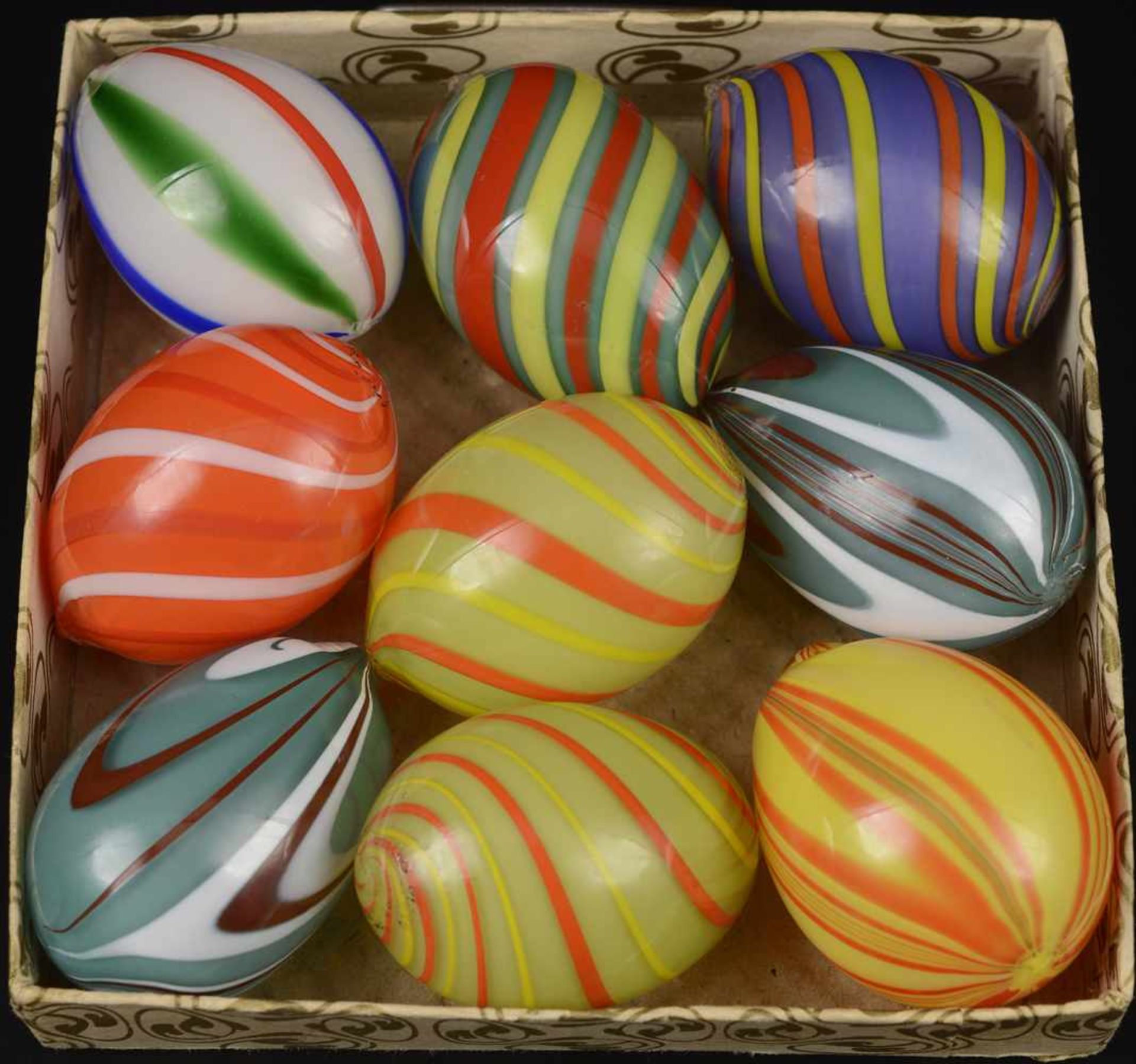 COLLECTION OF DECORATIVE GLASS EGGS