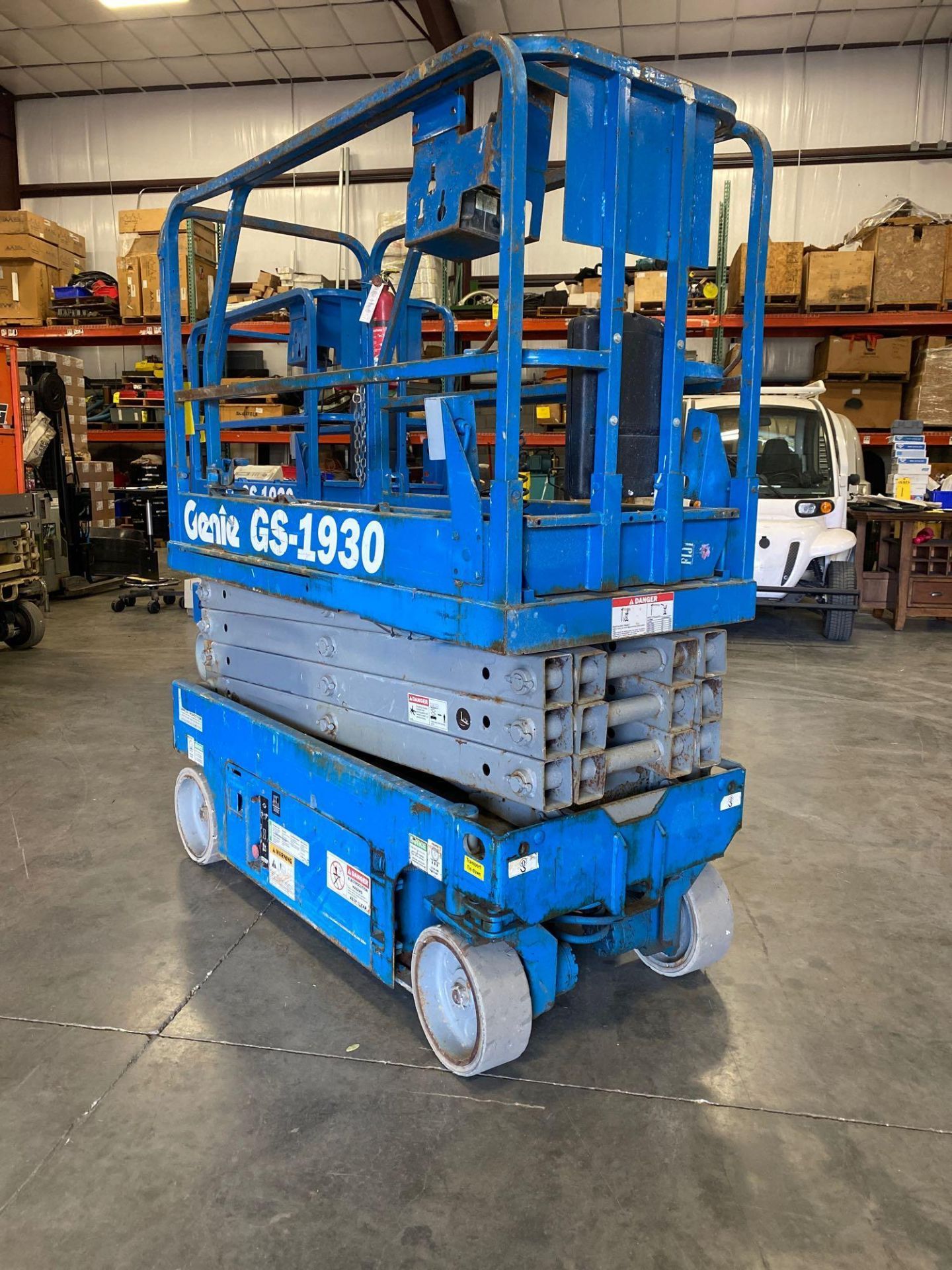 GENIE GS-1930 SCISSOR LIFT, BUILT IN CHARGER, RUNS AND OPERATES