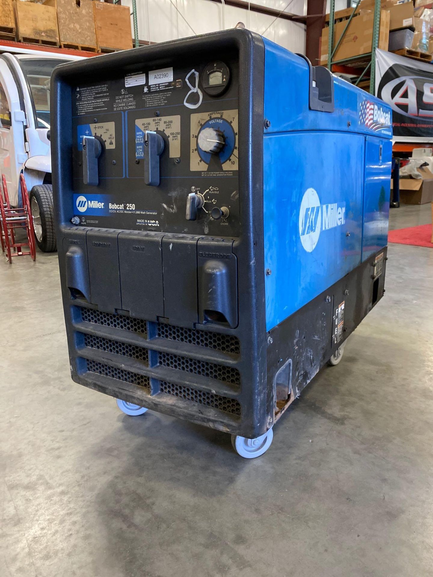 MILLER GENERATOR/ WELDER BOBCAT 250, KOHLER GAS ENGINE, RUNS AND OPERATES