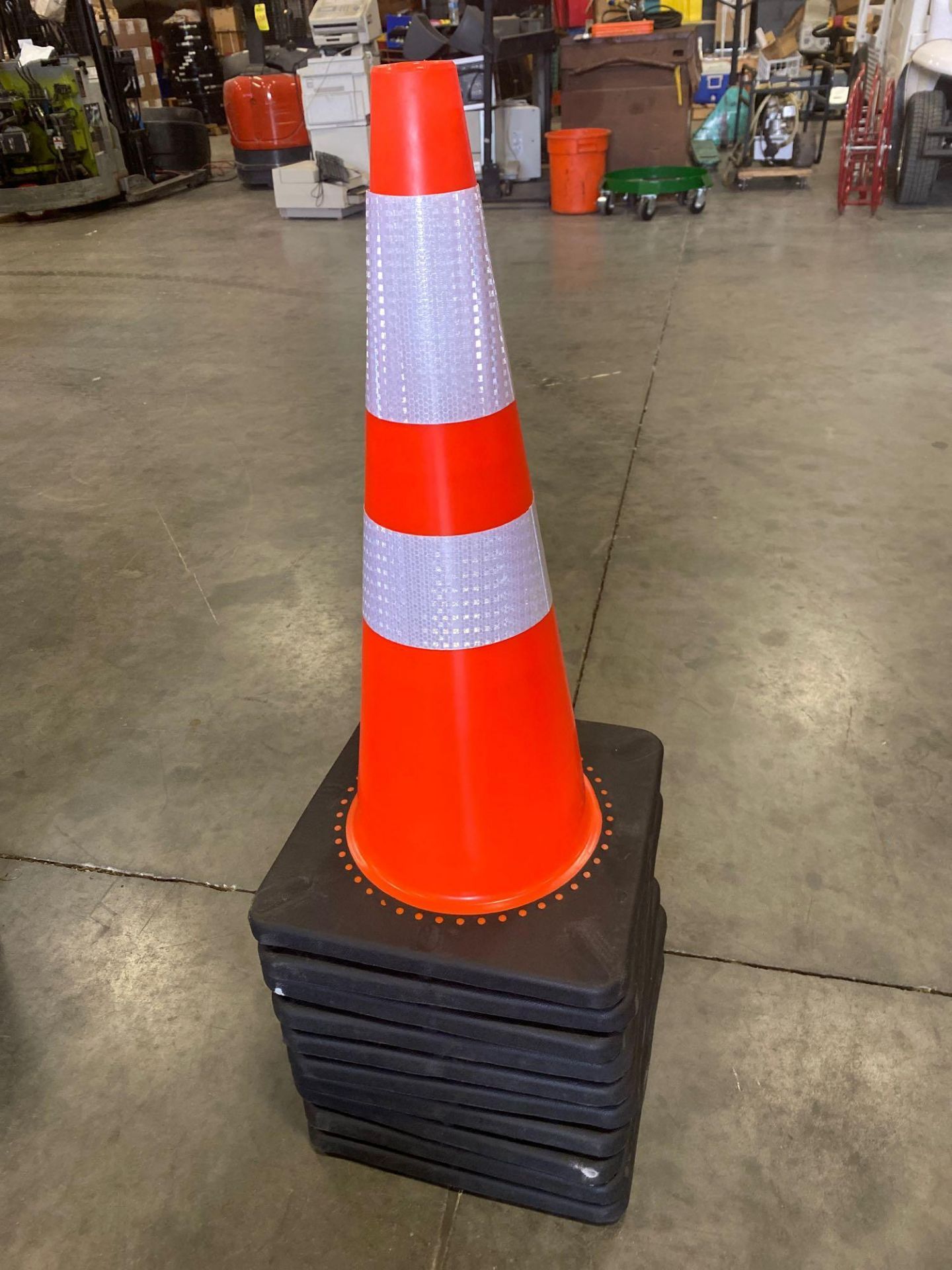 10 NEW SAFETY CONES - Image 2 of 2