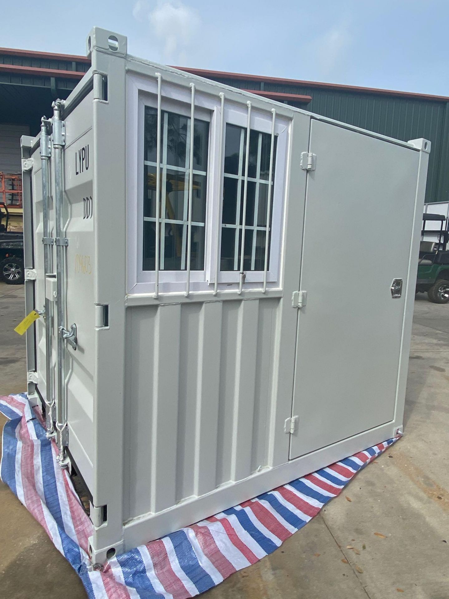 NEW 7' MOBILE OFFICE/ STORAGE CONTAINER, BARN DOORS, SIDE DOOR, WINDOW, FORK POCKETS - Image 6 of 6