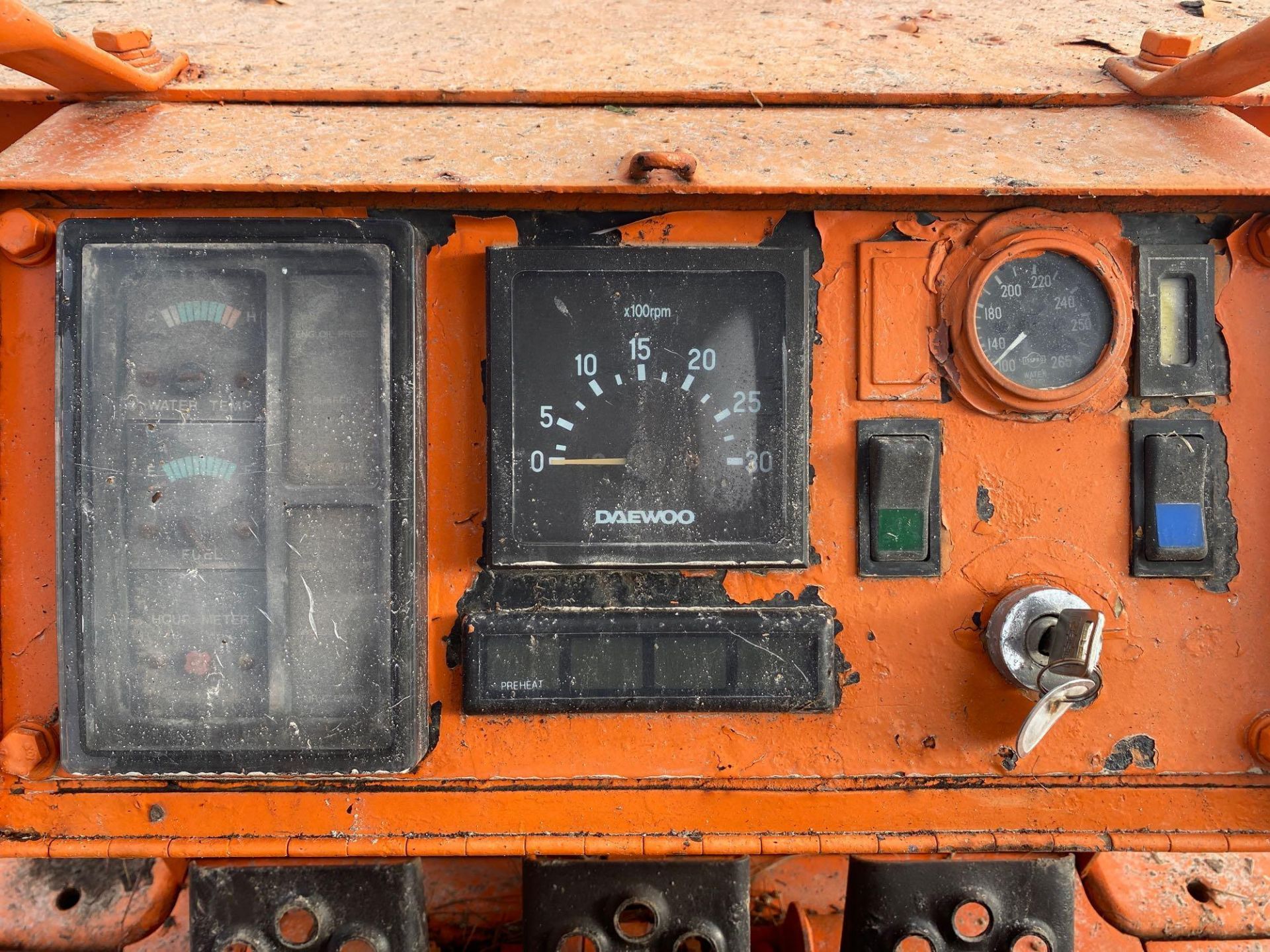 DD80L BULLDOZER, DIESEL, 19,000LB OPERATING WEIGHT, 6-WAY BLADES - Image 9 of 12