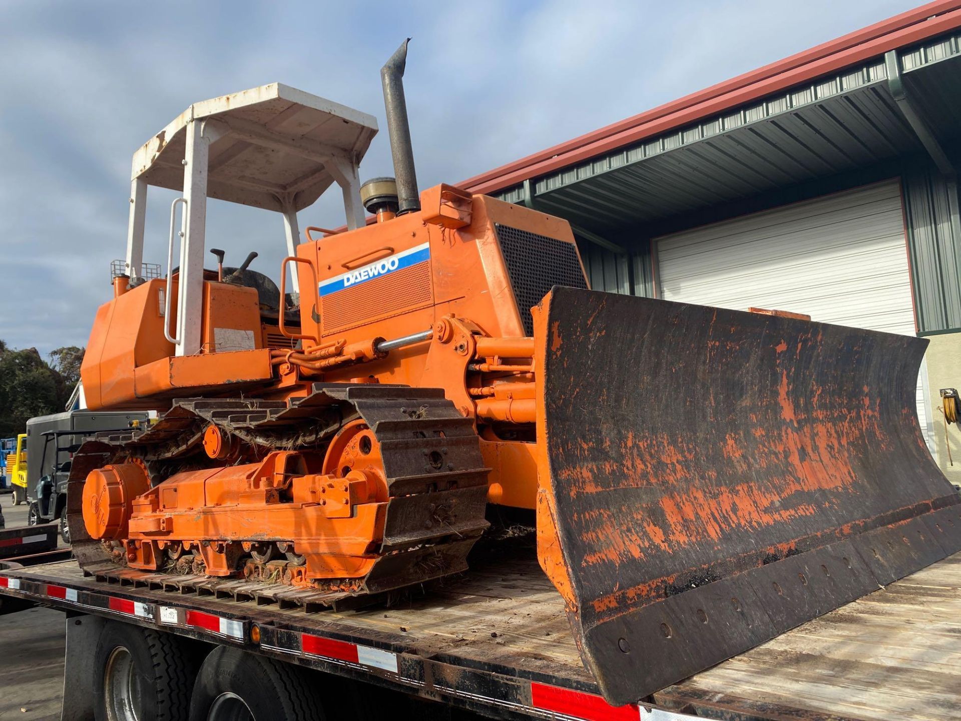 DD80L BULLDOZER, DIESEL, 19,000LB OPERATING WEIGHT, 6-WAY BLADES