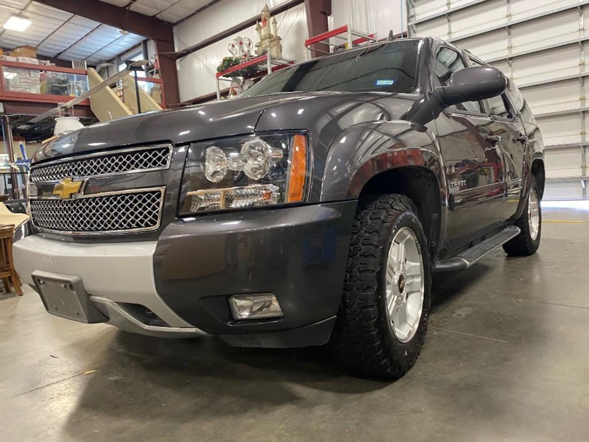 2011 ARMORED CHEVROLET TAHOE LTZ Z71, 4X4, ARMORED IAC LEVEL 5 NIJ III+  B6+, APPROX. 41,700 MILES - Image 3 of 20